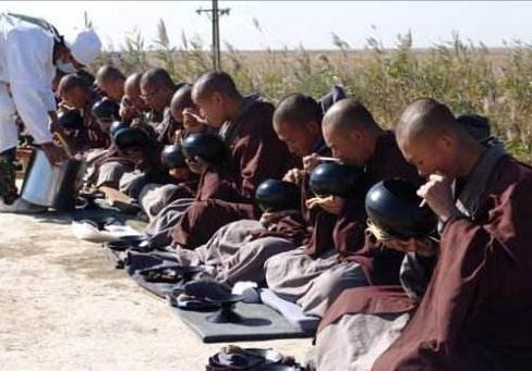 朝圣(苦行、行脚、朝圣)