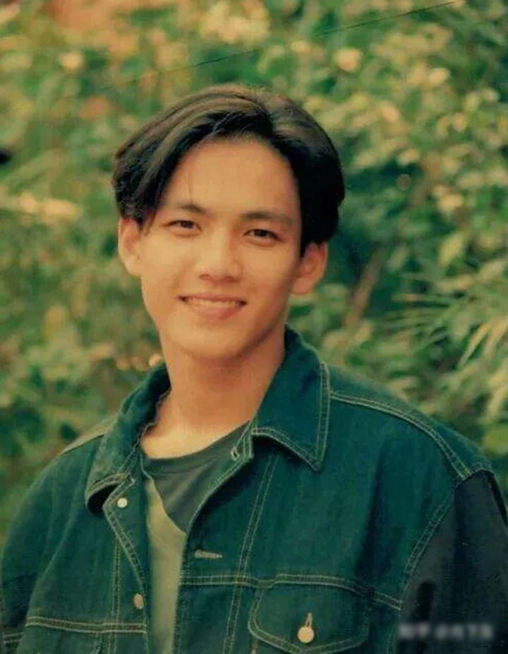 钟汉良个人资料档案（钟汉良谭松韵的电视剧叫什么名字）-