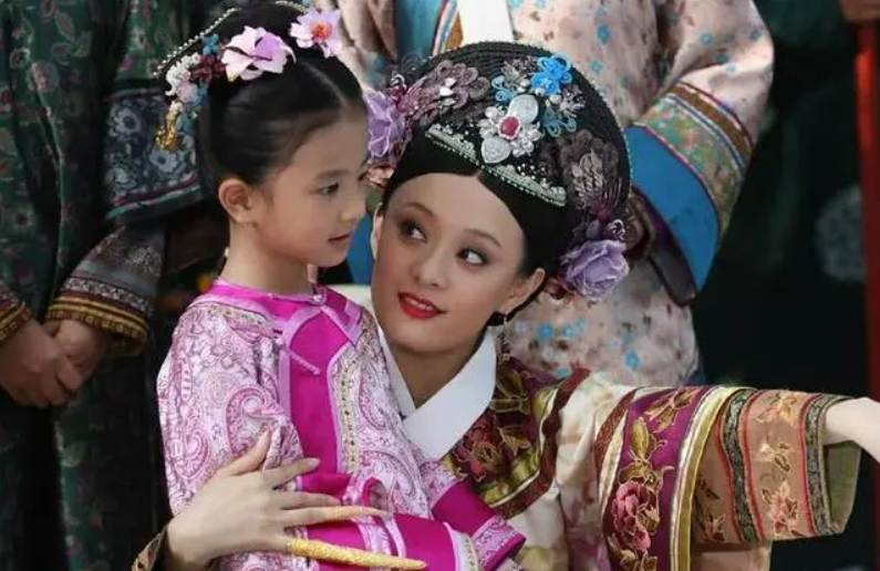 甄嬛传剧情简介（甄嬛传故事梗概）-