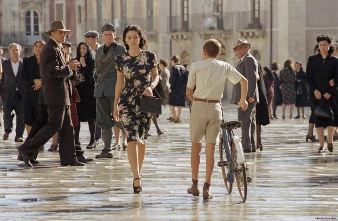 西西里的美丽传说剧情解读(西西里的美丽传说讲了一个什么故事)-