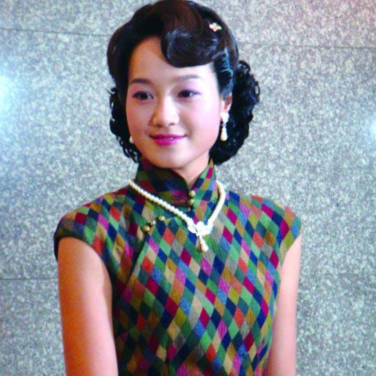 主持人贾晓烨是谁 揭主持人贾晓烨个人资料