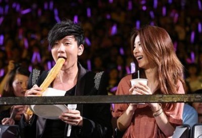 ​康熙来了林俊杰 林俊杰在节目中自爆有1年多没接吻了