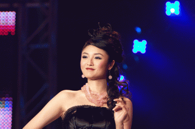 ​揭主持人卢靖个人资料 卢靖主持的节目有哪些