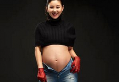 ​央视女主持人李小萌的演艺经历有哪些