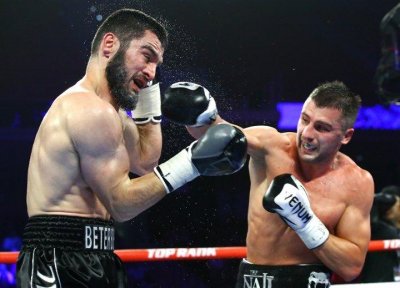 ​16战全胜的中国拳坛新秀孟繁龙：我看到了贝特比埃夫不少缺陷！