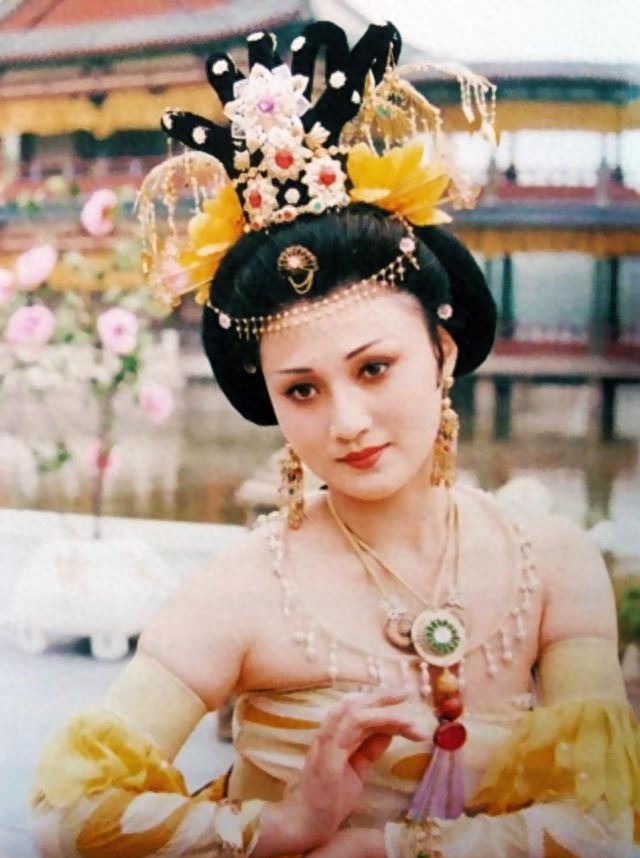 周洁个人资料简介(周洁临终前到底经历了什么)-