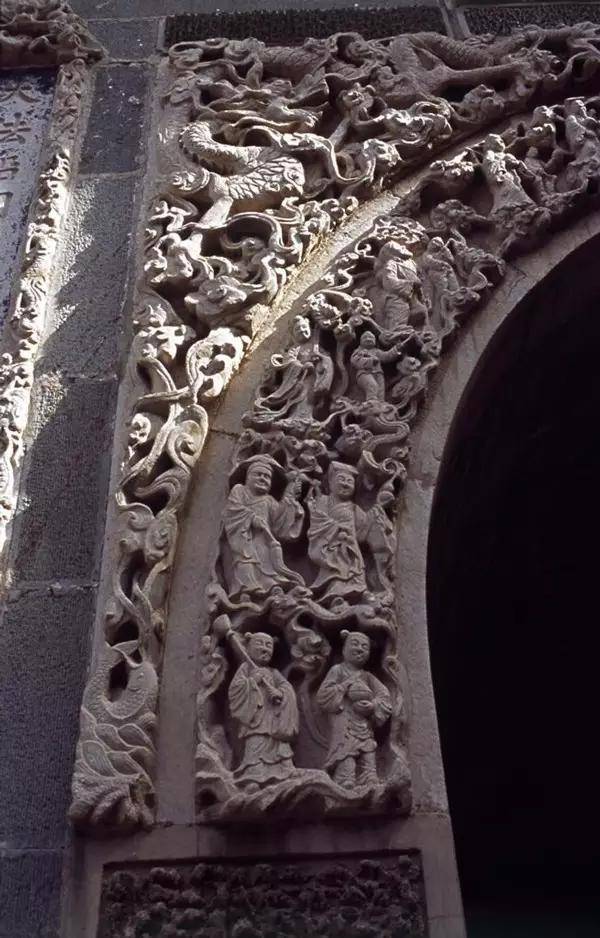 中国古兴办中的雕塑之美