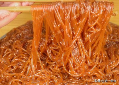 ​粉丝用什么原料做的（粉丝用什么原料做的好）