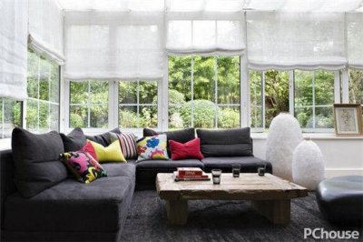 ​玻璃上的贴纸胶痕迹怎么去除（玻璃上的贴纸胶痕迹怎么去除知乎）