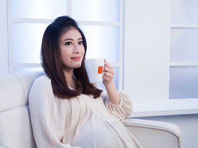 ​吃什么会导致流产安全性高（孕妈要避开的5项风险食品，吃多了可能有流产风险