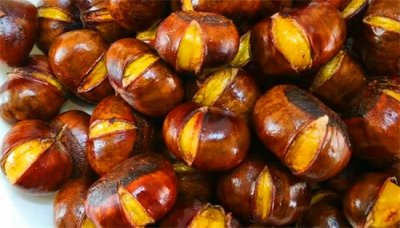 ​炒板栗，最忌直接下锅炒，教你1招，板栗香甜好吃，还容易去皮