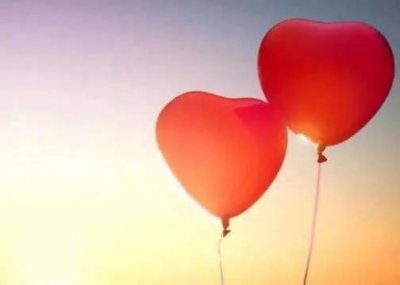 ​风里雨里我在这里等你下一句是什么（风里雨里我在等你；时光深处，爱你初心不