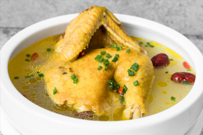 ​如何炖鸡汤？焯水还是直接炖？