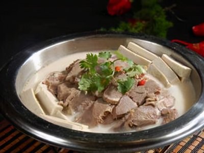 ​羊肉和豆制品能一起吃吗 羊肉炖豆腐，好吃挡不住
