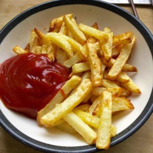 ​在家怎样做炸薯条？自制薯条的做法