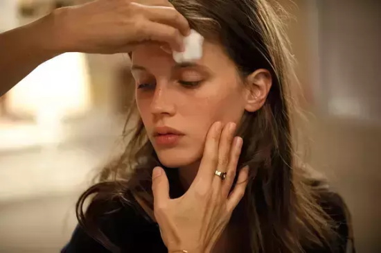 充满隐喻的电影有哪些（十部经典冷门隐喻电影推荐）