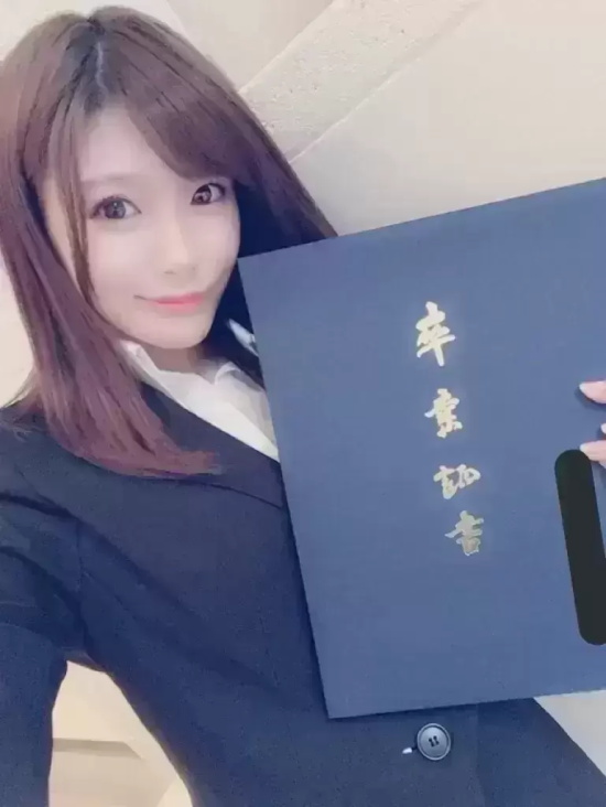 一生之敌相泽南美图分享，刚出道就锋芒毕露！