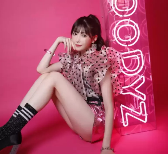 行不行姑娘新有菜美图分享,业界第一美腿!