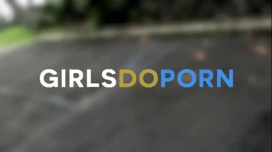 Emily Willis的约会对象竟然是为了找她拍片?