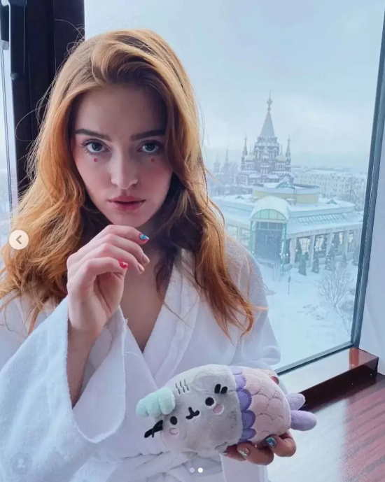 一张动图让她火遍全网-Jia Lissa