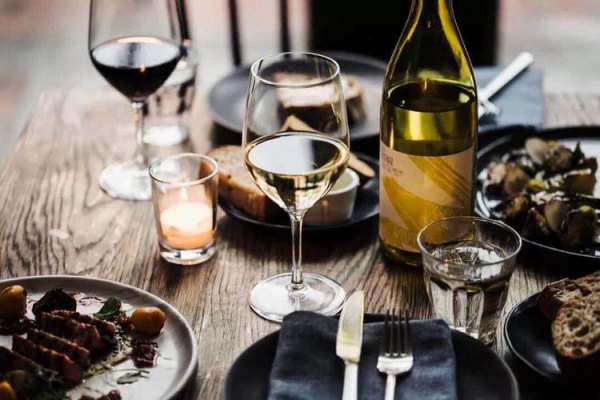 约会适合喝白葡萄酒