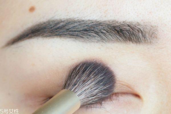 lunasol双色眼影盘有哪些颜色 lunasol双色眼影画法 lunasol双色眼影盘有哪些颜色 lunasol双色眼影画法