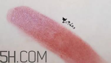 burberry口红97和93哪个好看？burberry巴宝莉97和93对比