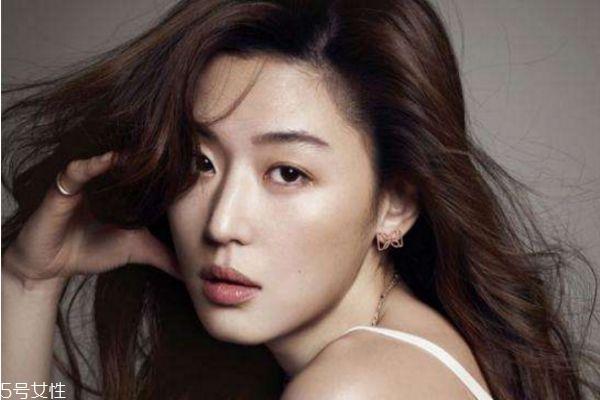 国字脸怎么办 国字脸女生适合的发型 国字脸怎么办 国字脸女生适合的发型