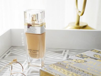 ​雅诗兰黛白金粉底液色号试色与评测