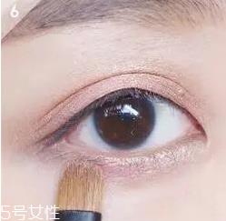 画眼妆的步骤 大眼妆的画法步骤图 画眼妆的步骤 大眼妆的画法步骤图