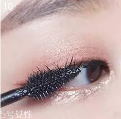 画眼妆的步骤 大眼妆的画法步骤图 画眼妆的步骤 大眼妆的画法步骤图