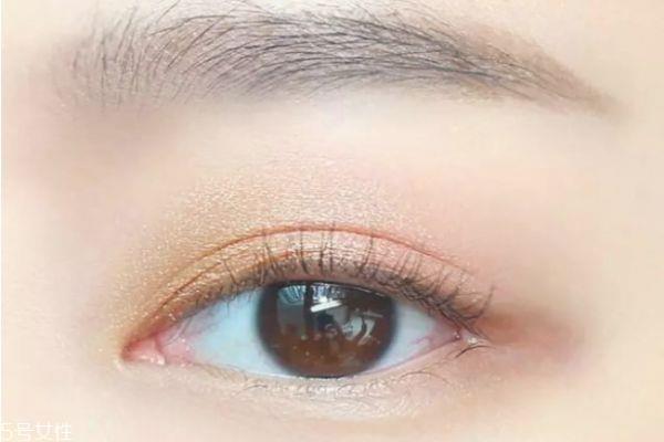 画眼妆的步骤 大眼妆的画法步骤图 画眼妆的步骤 大眼妆的画法步骤图