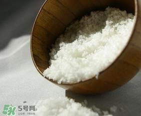 普通盐和低钠盐哪种好？海盐湖盐井矿盐哪种好