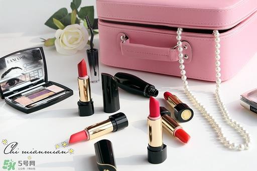 兰蔻菁纯唇膏怎么打开？兰蔻口红盖子怎么打开？