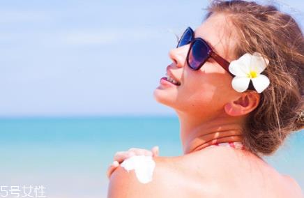 直接涂防晒霜可以吗 直接涂防晒霜的危害 直接涂防晒霜可以吗 直接涂防晒霜的危害