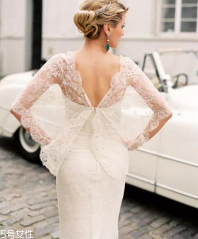 婚纱什么颜色好?婚纱买哪种颜色好? 婚纱什么颜色好?婚纱买哪种颜色好?