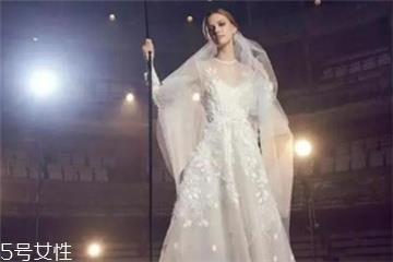 婚纱什么颜色好?婚纱买哪种颜色好? 婚纱什么颜色好?婚纱买哪种颜色好?