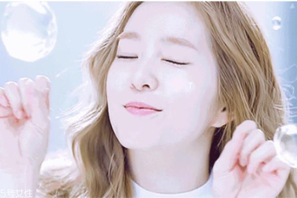 初学者正确卸妆的步骤 懒人最正确的卸妆方法 初学者正确卸妆的步骤 懒人最正确的卸妆方法