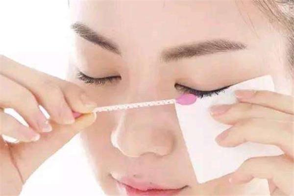 怎样洗脸可以美白去皱 洗脸的步骤 怎样洗脸可以美白去皱 洗脸的步骤