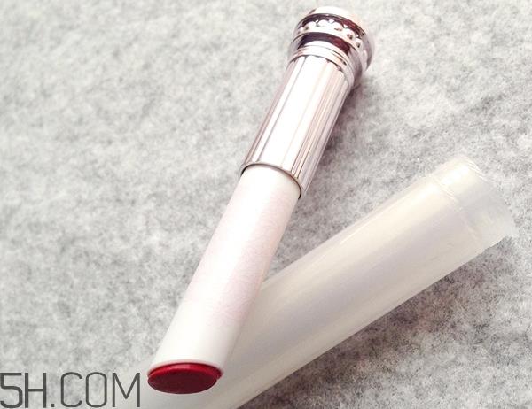 适合学生用的口红颜色推荐 选择口红颜色的因素