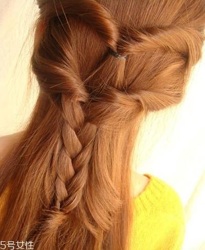 披肩发怎么弄好看图解 六款新的编发教程