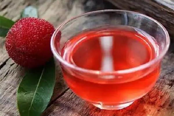 杨梅酒的功效和作用 杨梅酒对胃好不好 杨梅酒的功效和作用 杨梅酒对胃好不好