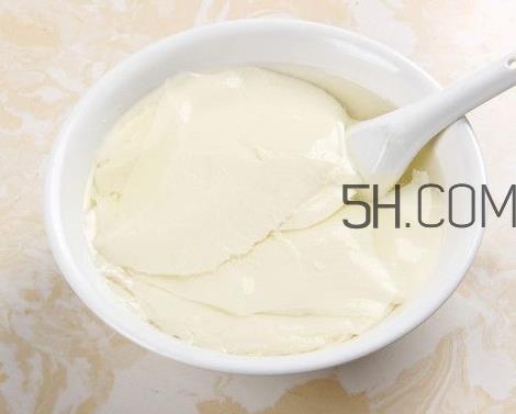 豆腐脑可以放蜂蜜吗 豆腐脑可以放红糖吗 豆腐脑可以放蜂蜜吗 豆腐脑可以放红糖吗