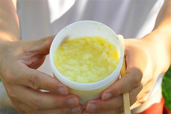 蜂王浆能治黄褐斑吗 有改善作用 蜂王浆能治黄褐斑吗 有改善作用