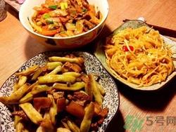 豆角和胡萝卜能一起煮吗?豆角和胡萝卜能一起吃吗