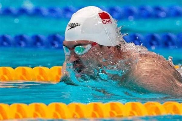 蝶泳可以锻炼哪些肌肉 胸部和腰腹 蝶泳可以锻炼哪些肌肉 胸部和腰腹