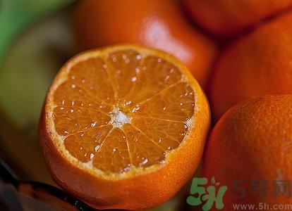 一天吃几个橘子合适?一天吃几个橘子不上火 一天吃几个橘子合适?一天吃几个橘子不上火