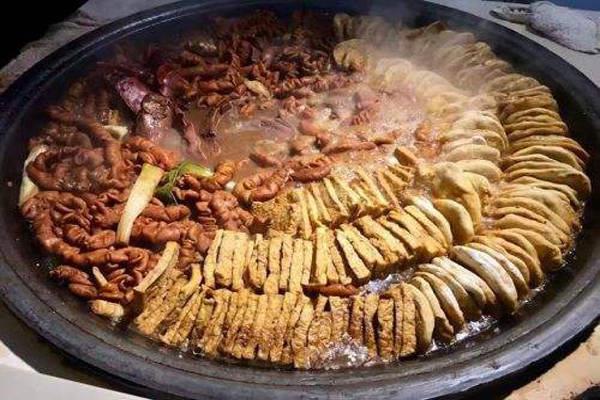 卤煮是哪的风味小吃 卤煮的做法及配料 卤煮是哪的风味小吃 卤煮的做法及配料