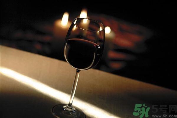 葡萄酒什么时候过滤?自制葡萄酒多久可以过滤? 葡萄酒什么时候过滤?自制葡萄酒多久可以过滤?