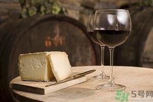 葡萄酒什么时候过滤?自制葡萄酒多久可以过滤? 葡萄酒什么时候过滤?自制葡萄酒多久可以过滤?